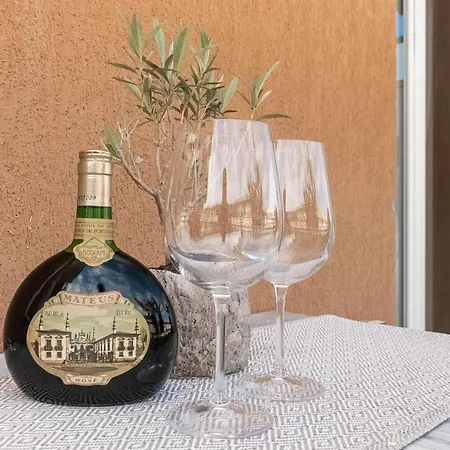 Immobirent - Casa Con Vista A 10 Min Dal Centro * Cenova
